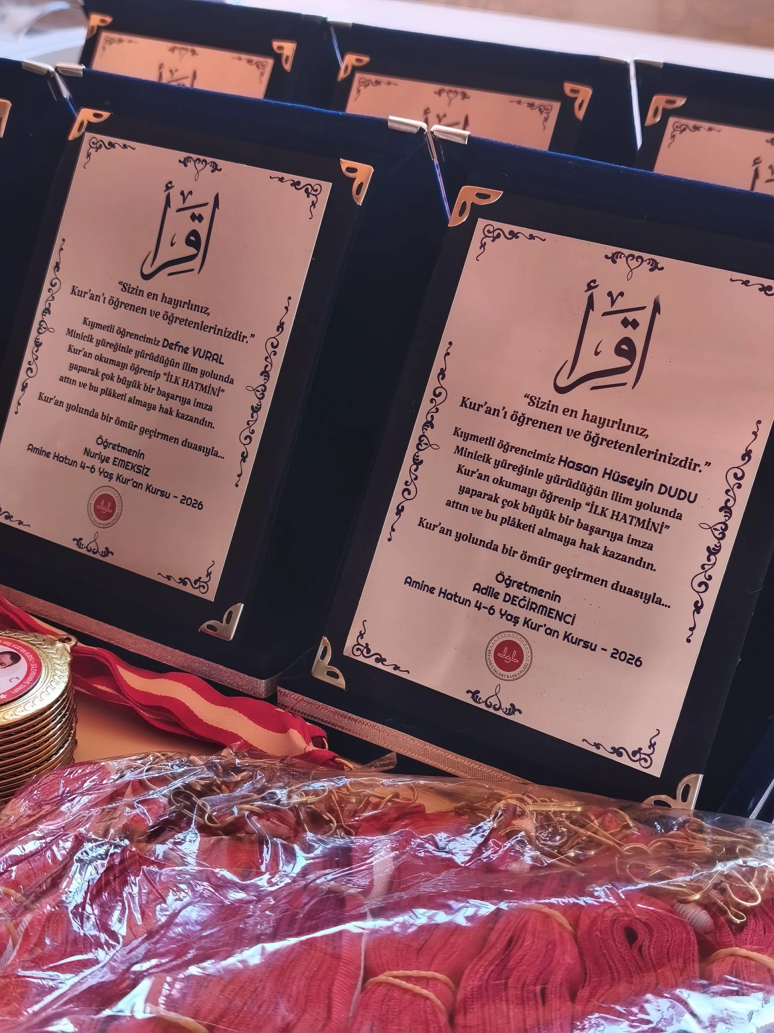 İkra Hatim Plaketi- Kadife Lacivert Plaket (Orta Boy)