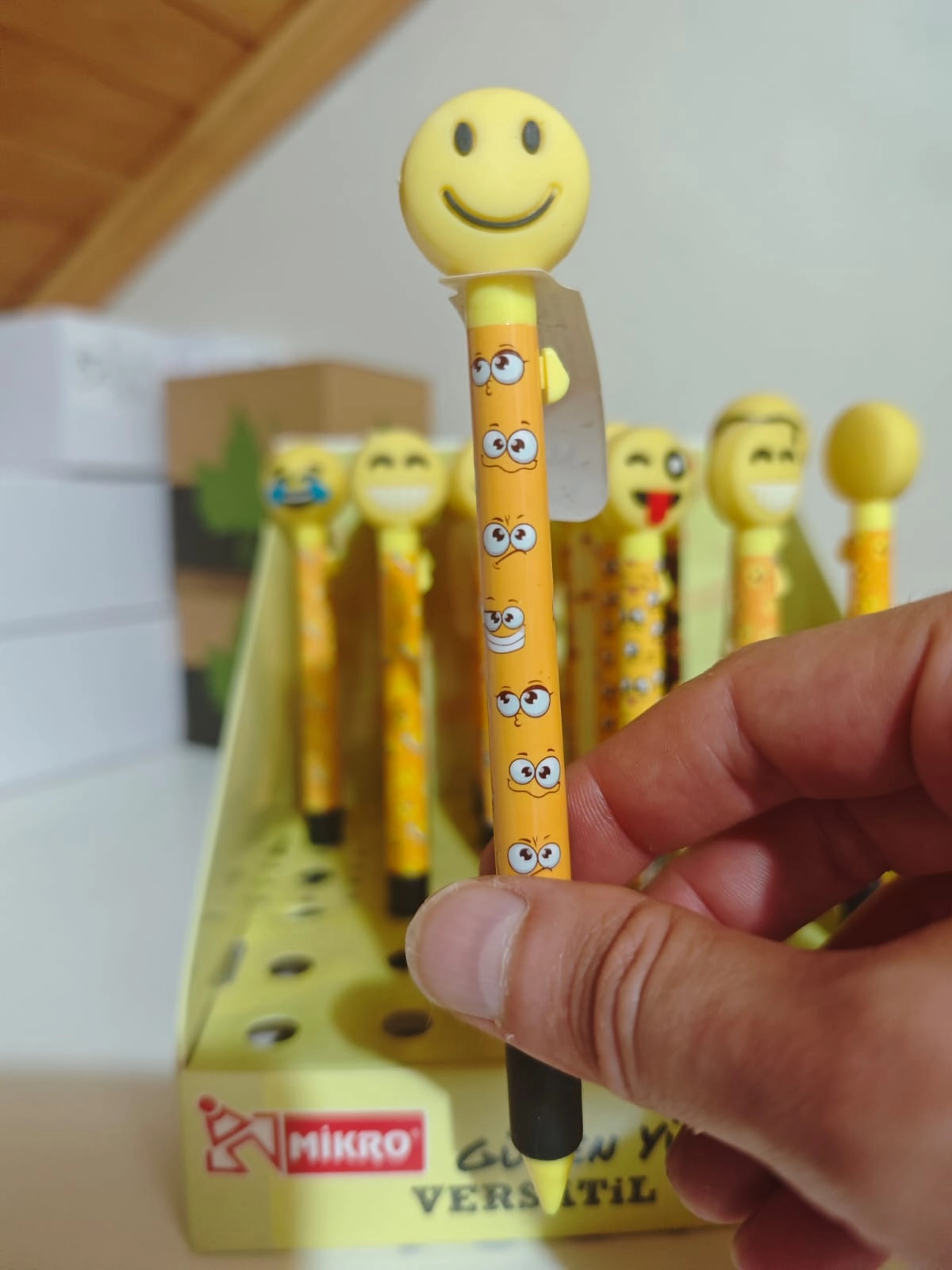 Emojili Uçlu Kalem 0.7 Uçlu