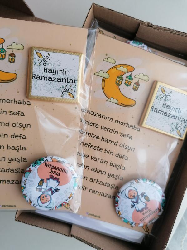 Hilalli Ramazan Çocuk Kart-Rozet