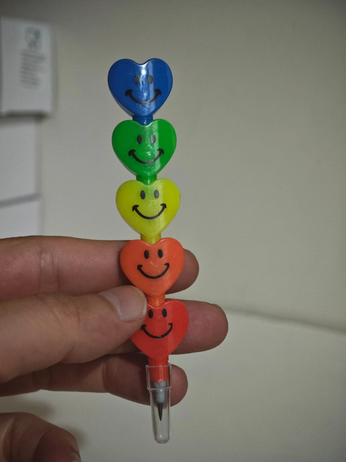 Kalpli birbirine geçen kalem başlıkları