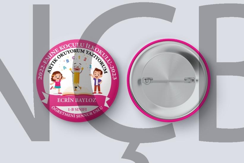 Artık Okuyorum Pembe Çerçeveli - İsme Özel Çocuk İğneli Rozet