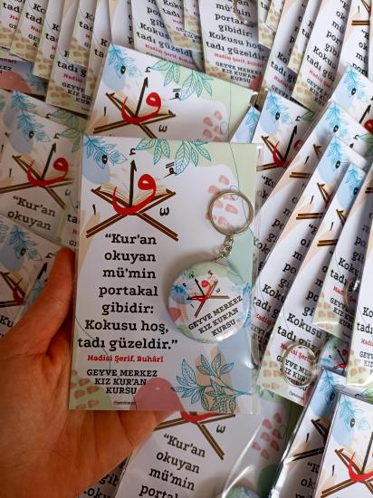 Elif Vav Temalı Açacaklı Anahtarlıklı Hediyelik Kart Paketi