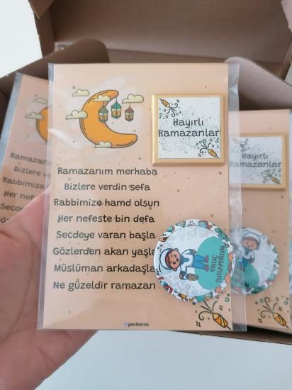 Hilalli Ramazan Çocuk Kart-Rozet