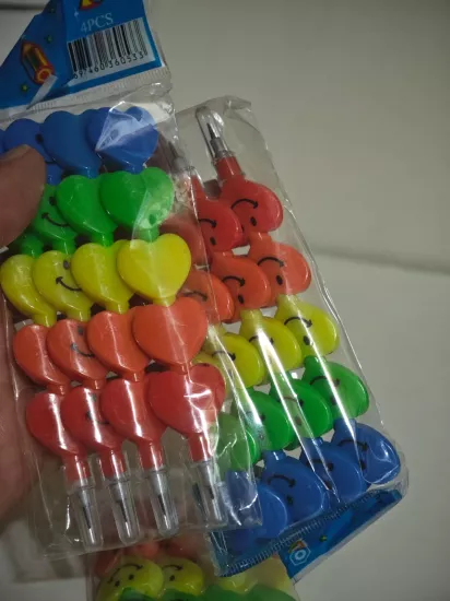 Kalpli birbirine geçen kalem başlıkları