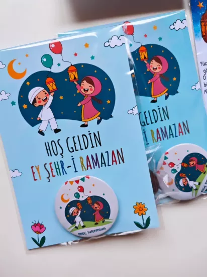 Ramazan Neşeli Çocuk Kart Rozet 