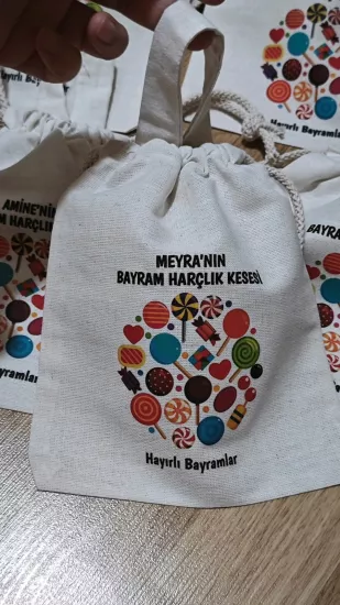Şekerli Hayırlı Bayramlar Yazılı İsimli Tek Kulplu Tutmalı Kese (15*20)