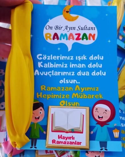 Ramazan Manili Kart Çikolata ve Balonlu Paket 