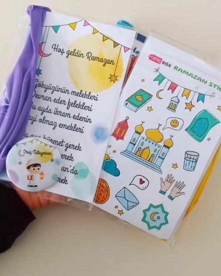 Ramazan Manili Kart- Balon -Rozet ve Stickerlı Dolu Dolu Paket :)