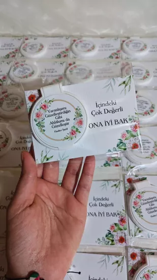 Renkli Çiçekli Hadisi Şerif Yazılı Kartlı Aynalı Paket