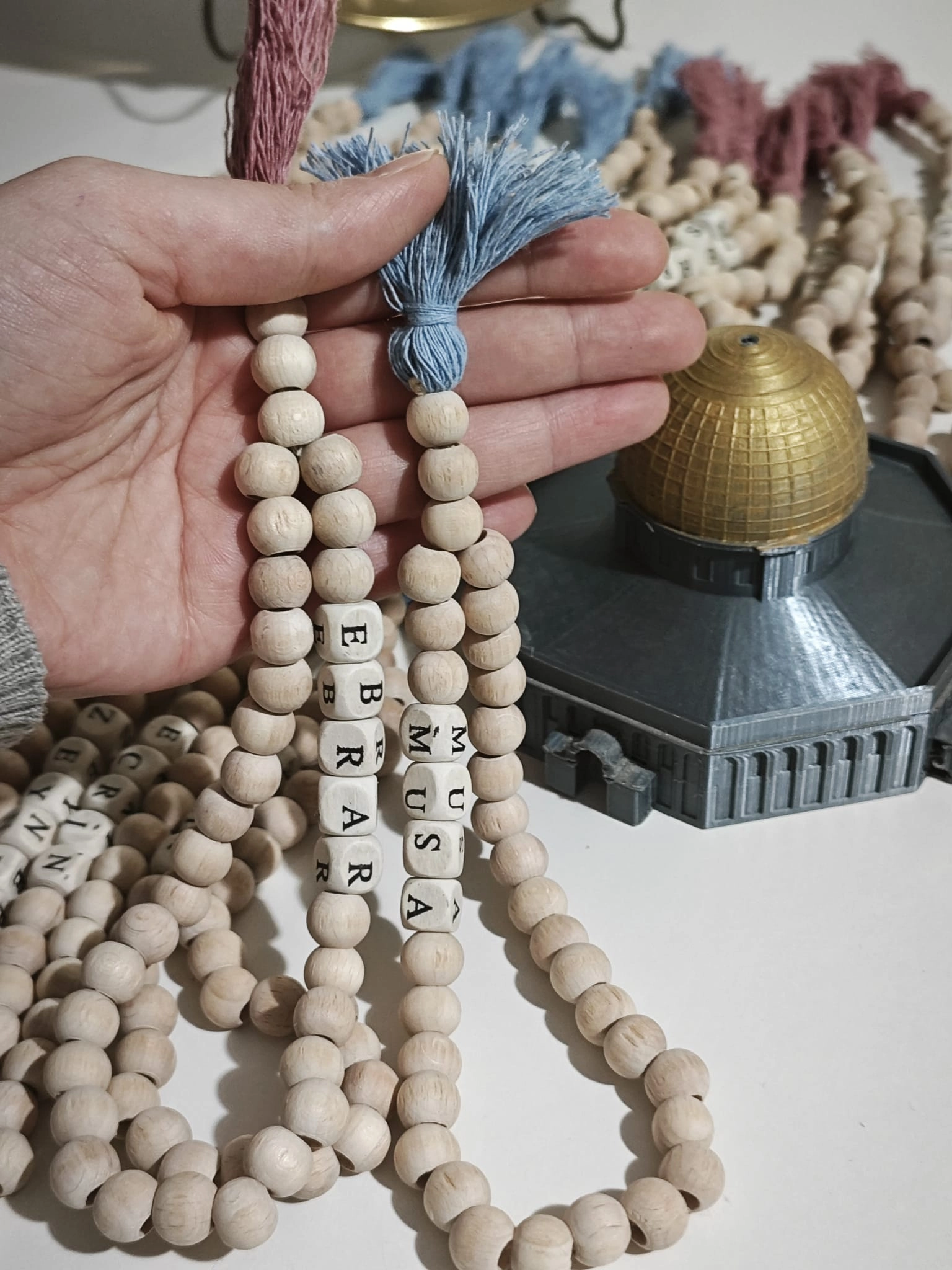 Püsküllü İsme Özel Ahşap Çocuk Tesbih (33’lü)