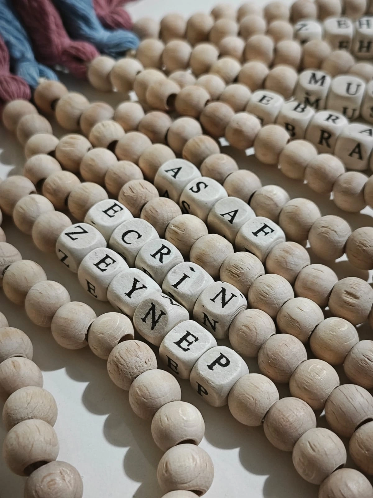 Püsküllü İsme Özel Ahşap Çocuk Tesbih (33’lü)