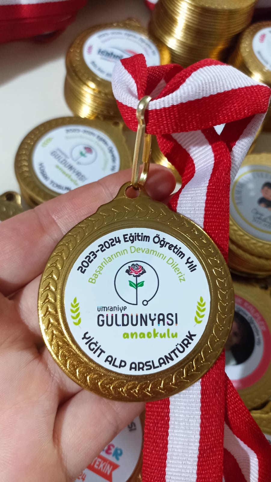 Özel Tasarım Okul Logolu Altın Renk Madalyon (SABİT BASKILI)