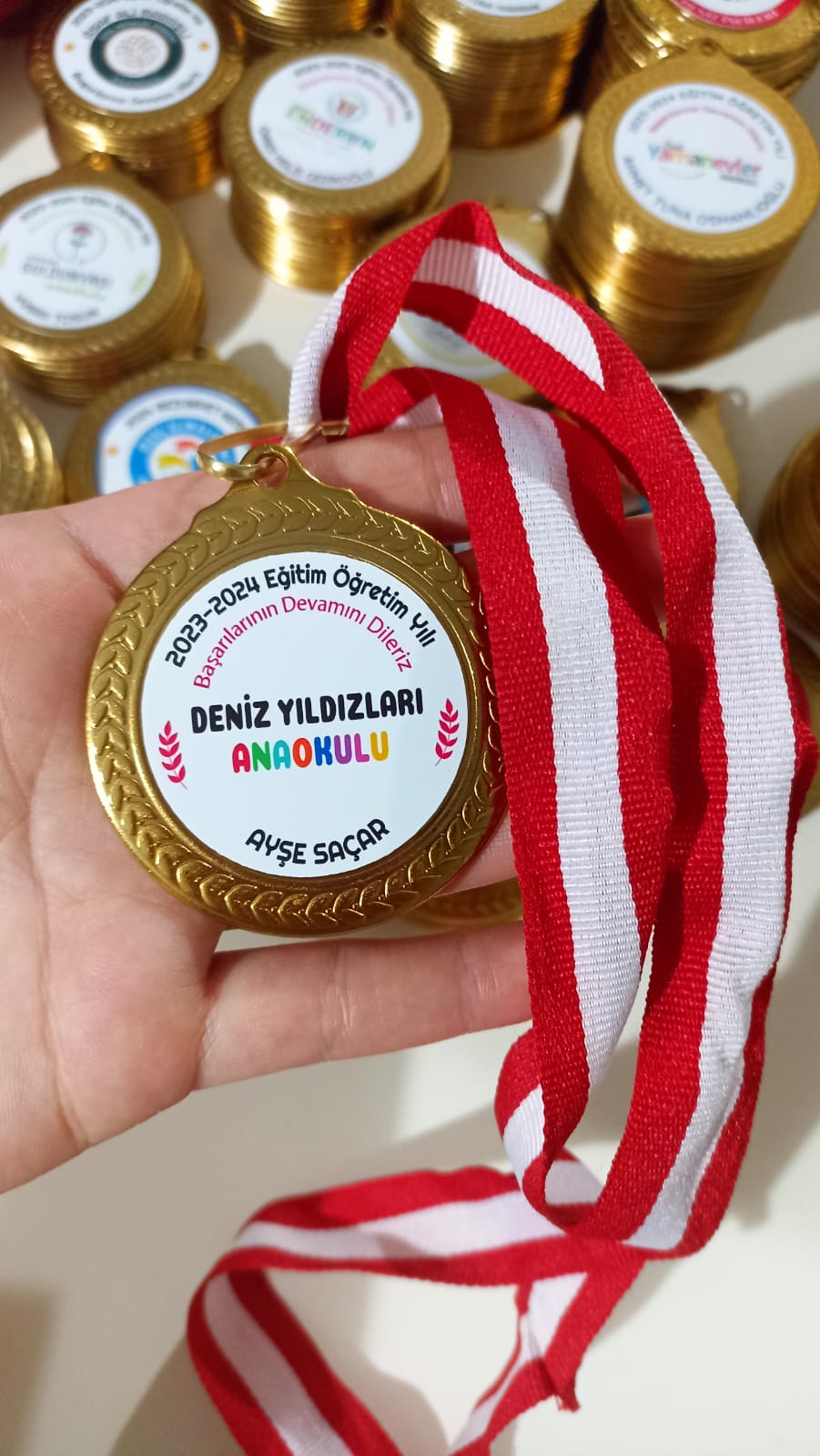Özel Tasarım Okul Logolu Altın Renk Madalyon (SABİT BASKILI)