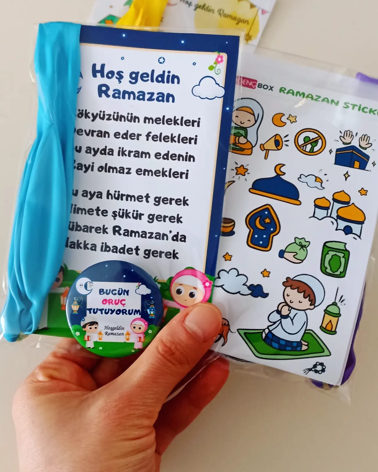 Ramazan Manili Kart- Balon -Rozet ve Stickerlı Dolu Dolu Paket 2 :)