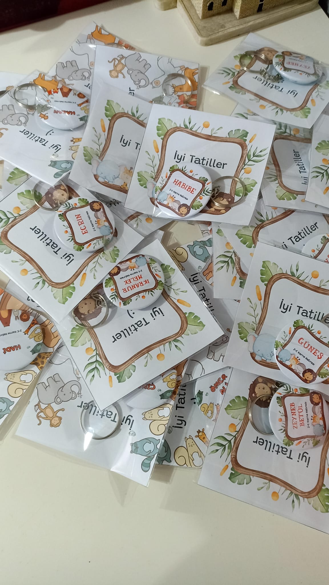 Hayvan Figürlü Açacaklı Anahtarlıklı Çocuk Hediyelik Paket