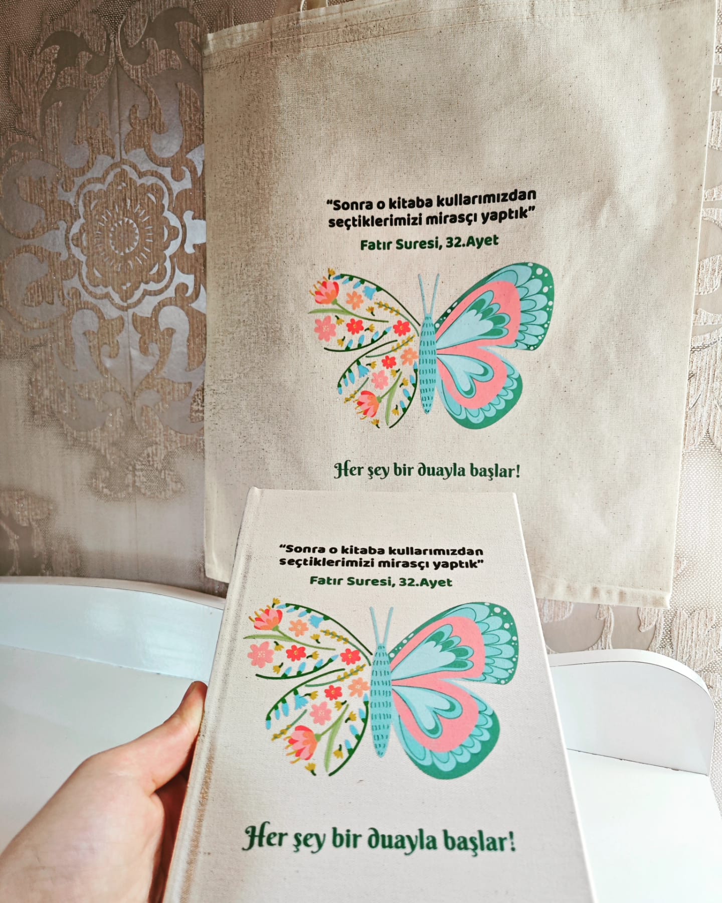 Kelebek Baskılı Kanvas Defter ve Ham Bez Çanta (Ayeti Kerime Yazılı)