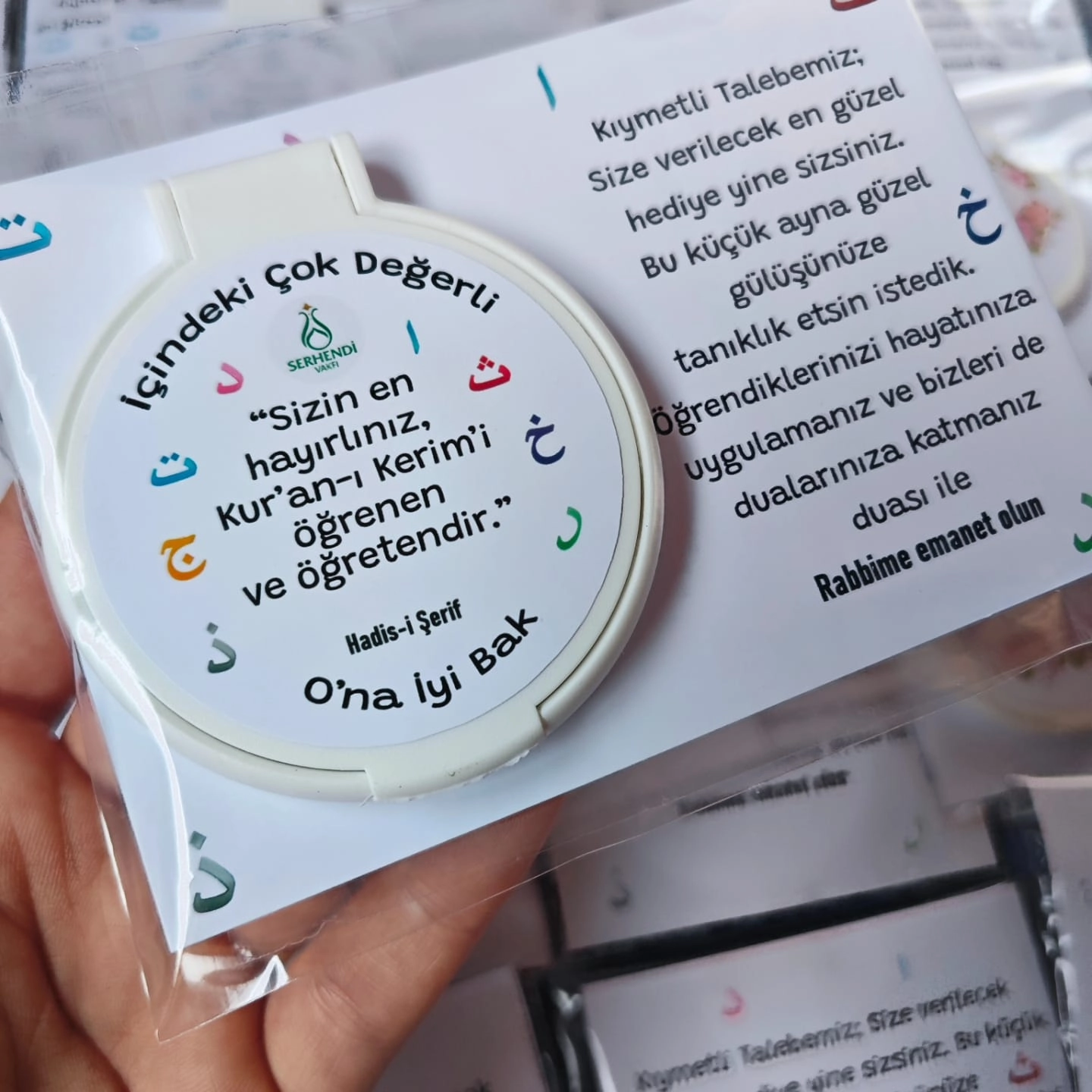 Sizin En Hayırlınız Hadisi Şerif Yazılı Kartlı Aynalı Paket